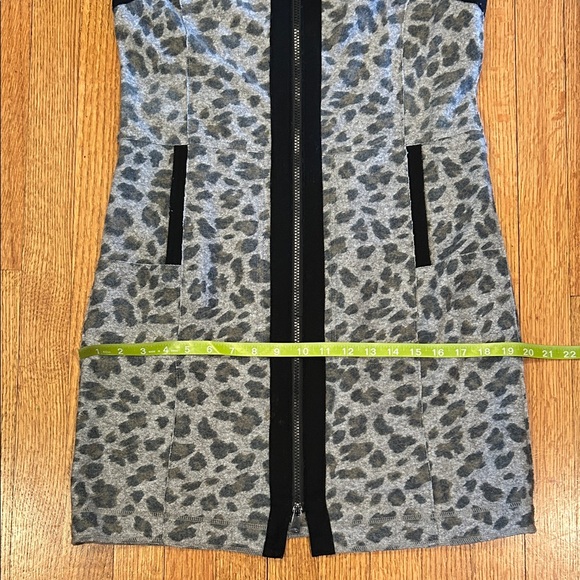 Johnston & Murphy Sleeveless Leopard-Print Zip Front Dress XS - Picture 11 of 16